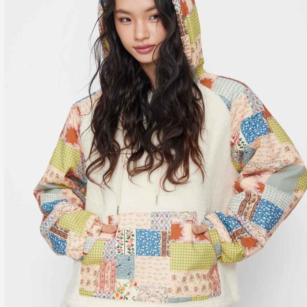 Cider Fleece Geometric & Ditsy Floral Patched Drawstring Oversized Hoodie